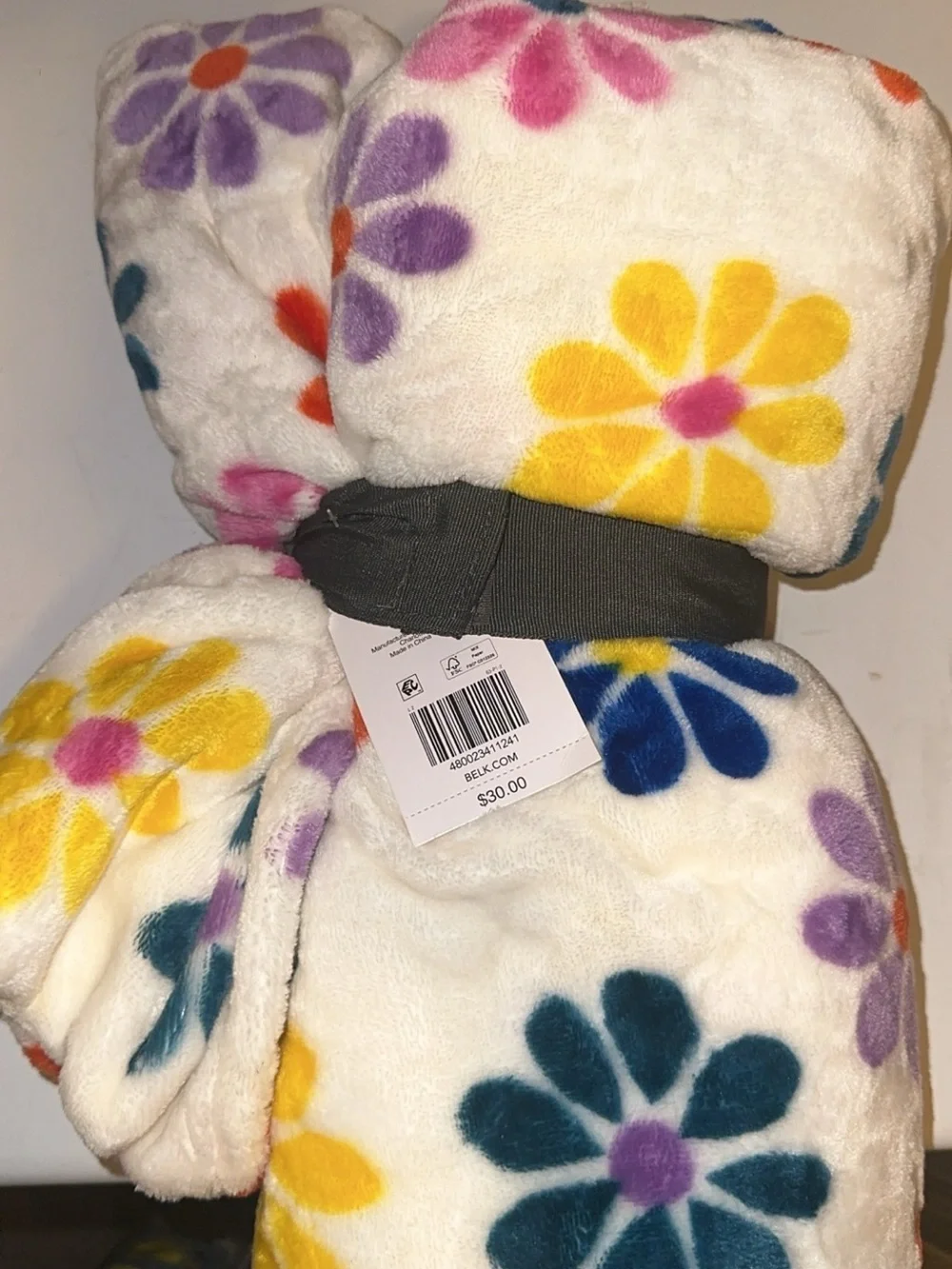 Modern Southern Home Plush Throw - White Floral Multi